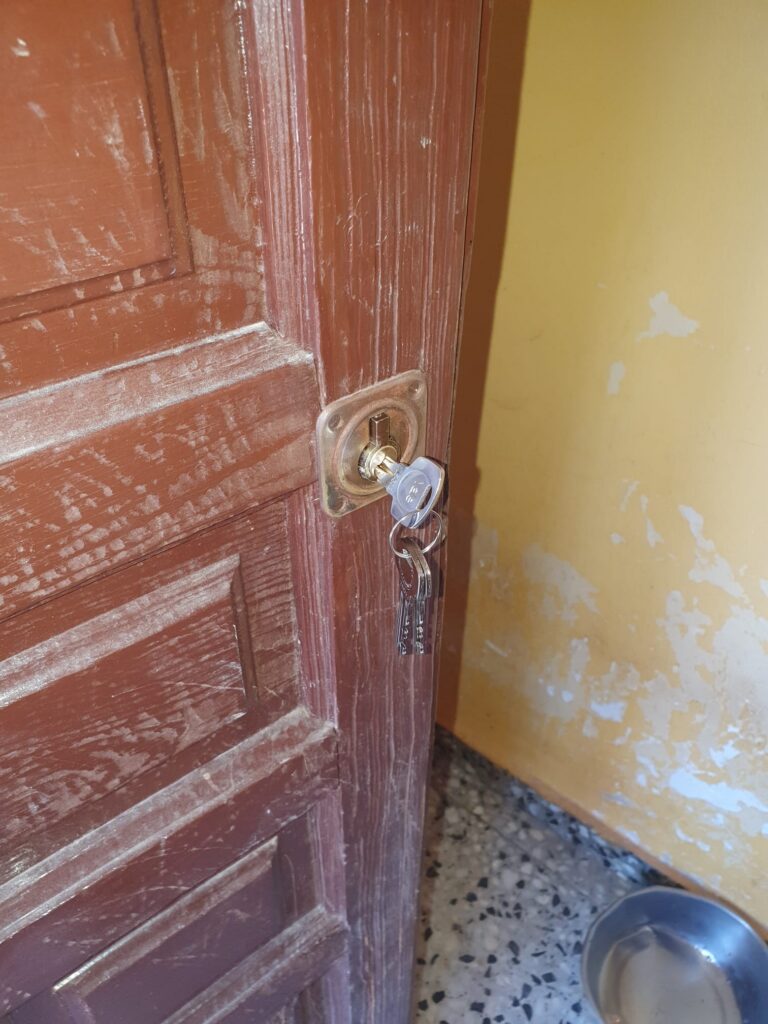Apertura de puertas Aizpún