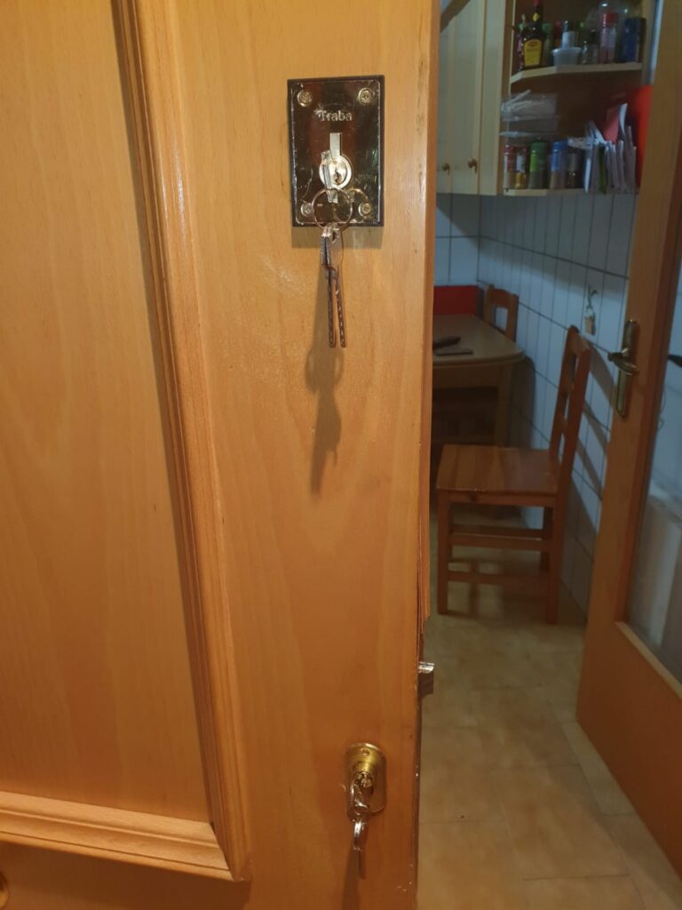 Apertura de puertas Arraiz-Orquín