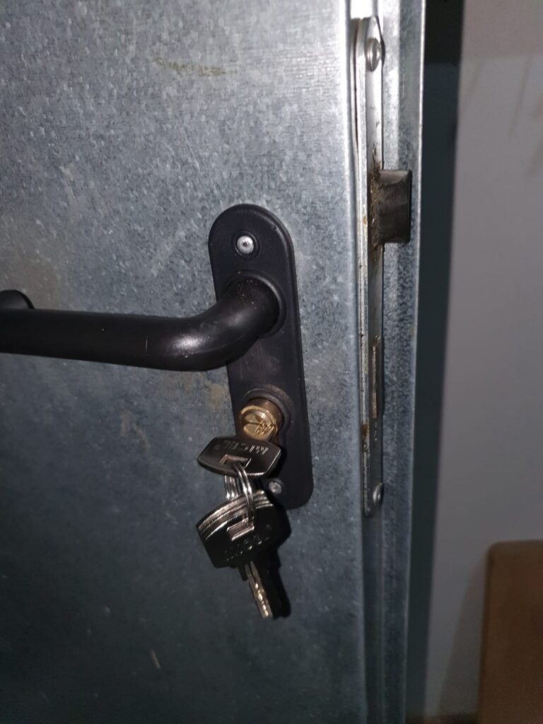 Apertura de puertas Arre