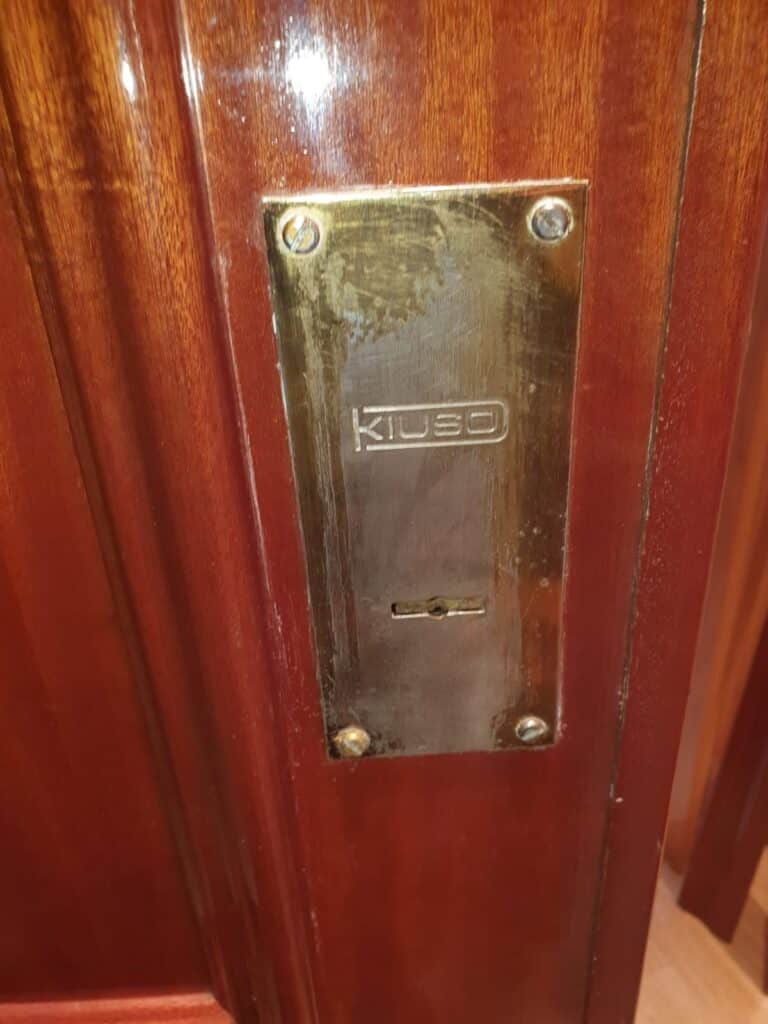 Apertura de puertas Arzoz