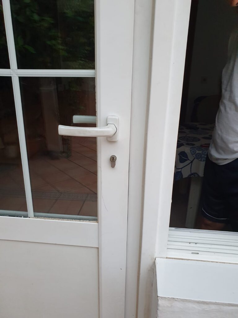 Apertura de puertas Atarrabia