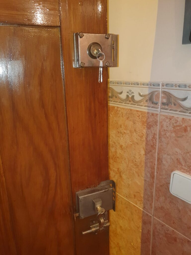 Apertura de puertas Azcona