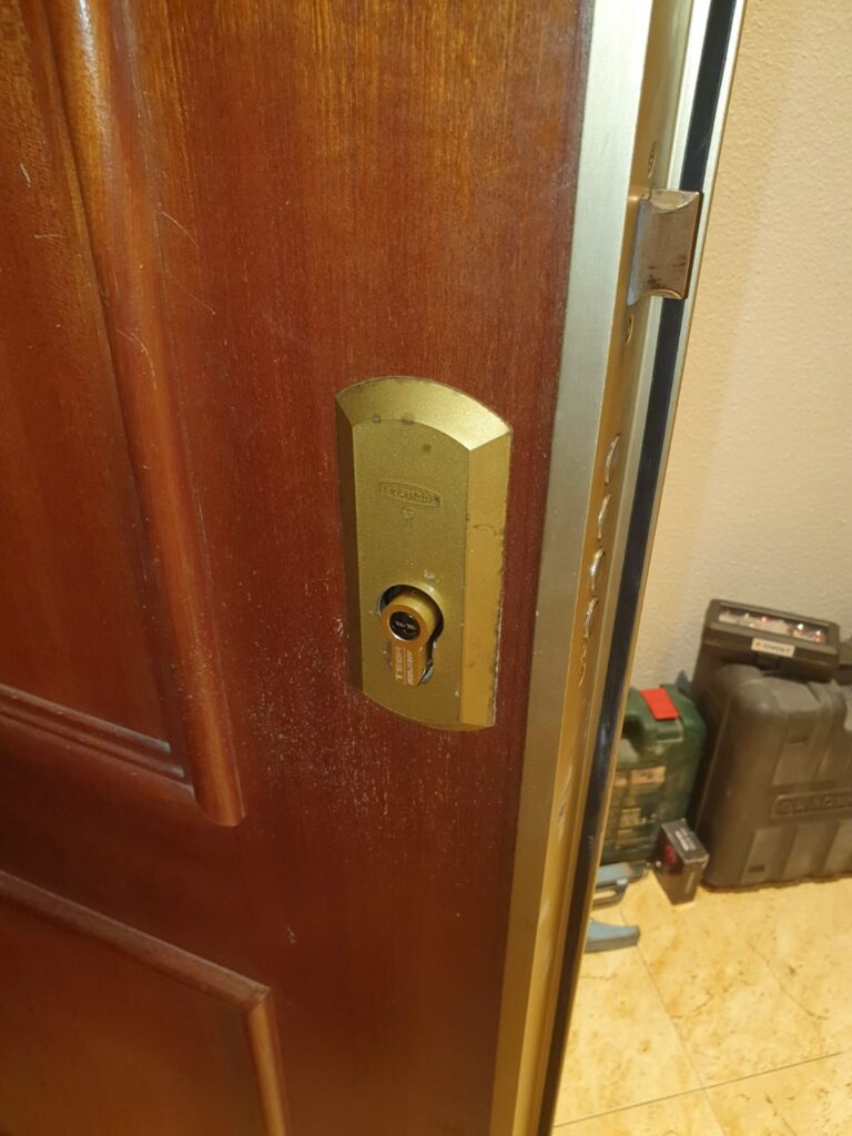 Apertura de puertas Cirauqui