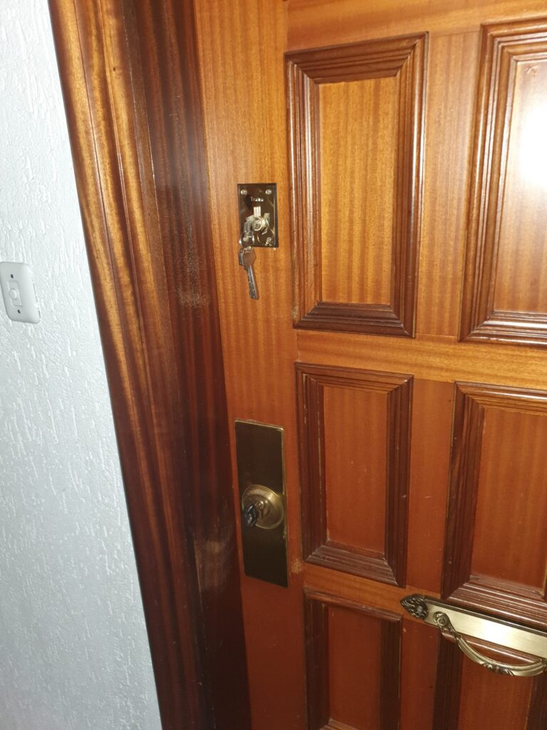 Apertura de puertas Egues-Ibiriku