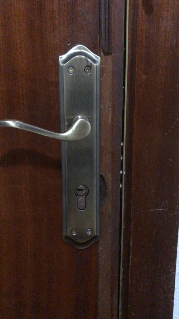 Apertura de puertas Erice