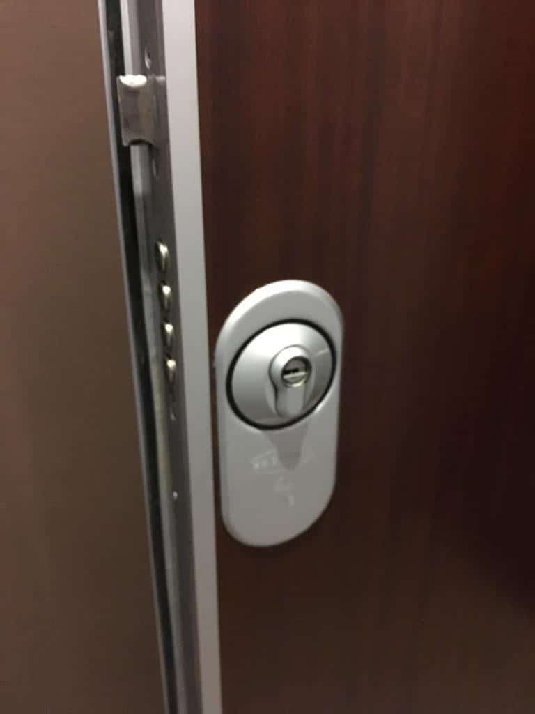 Apertura de puertas Ermitagaña