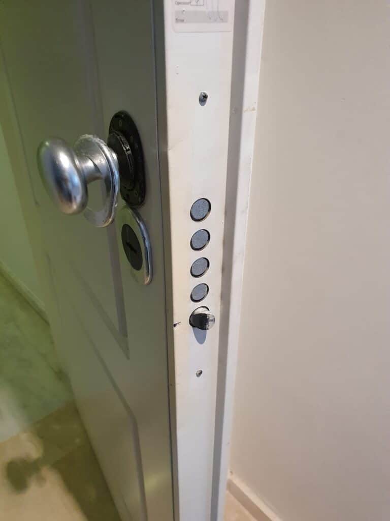Apertura de puertas Laquidáin
