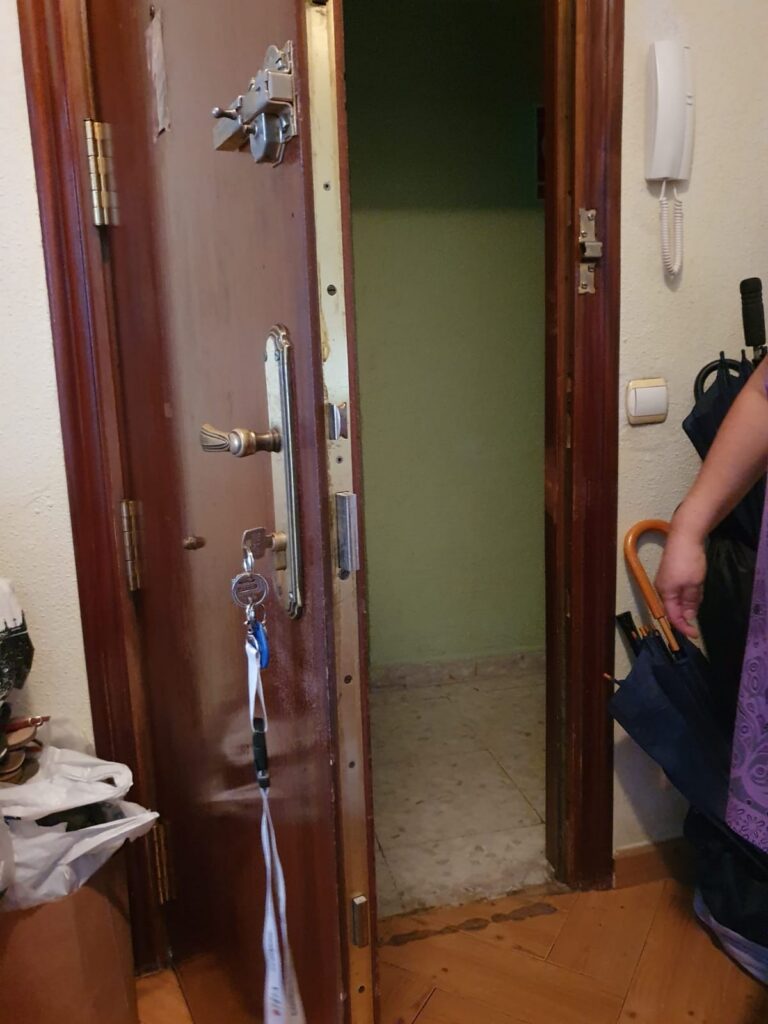 Apertura de puertas Larrache