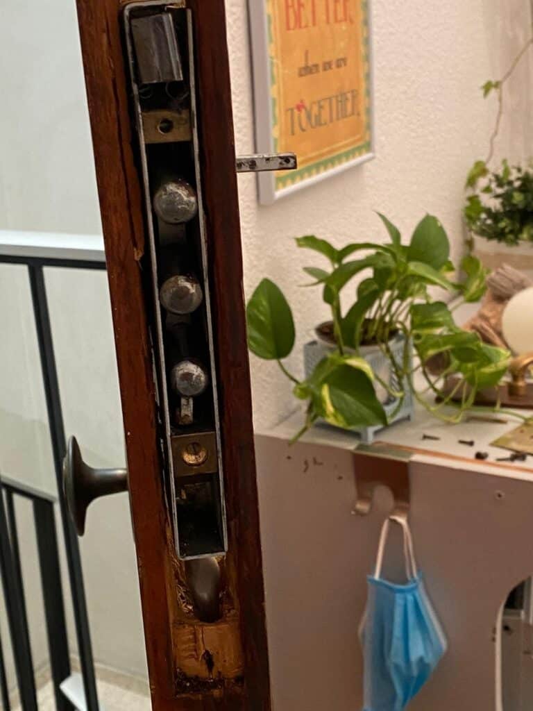 Apertura de puertas Mendigorría
