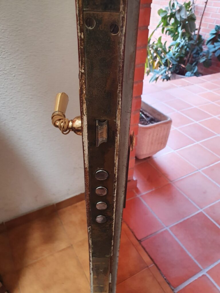 Apertura de puertas Meoz