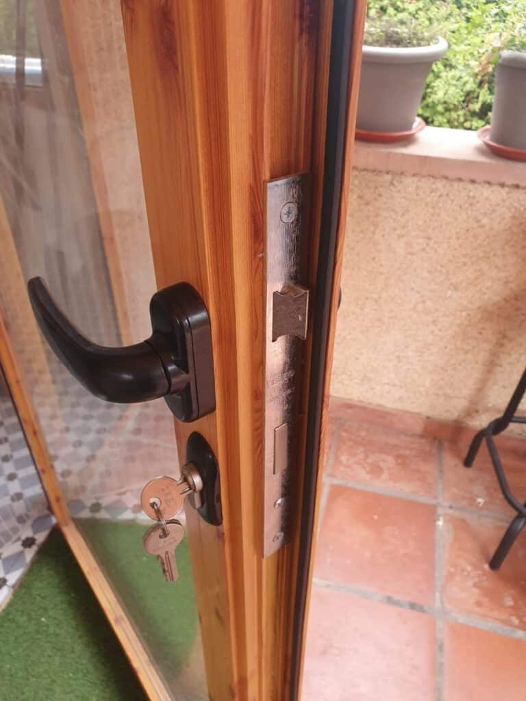 Apertura de puertas Orokieta