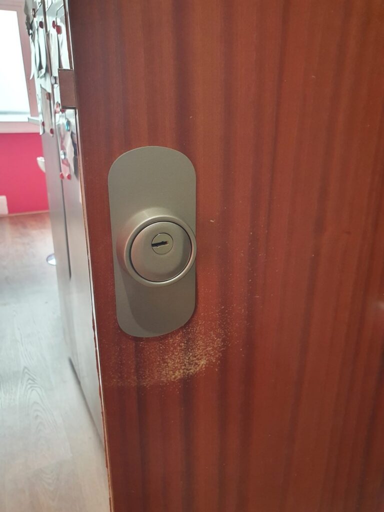 Apertura de puertas Ozcáriz