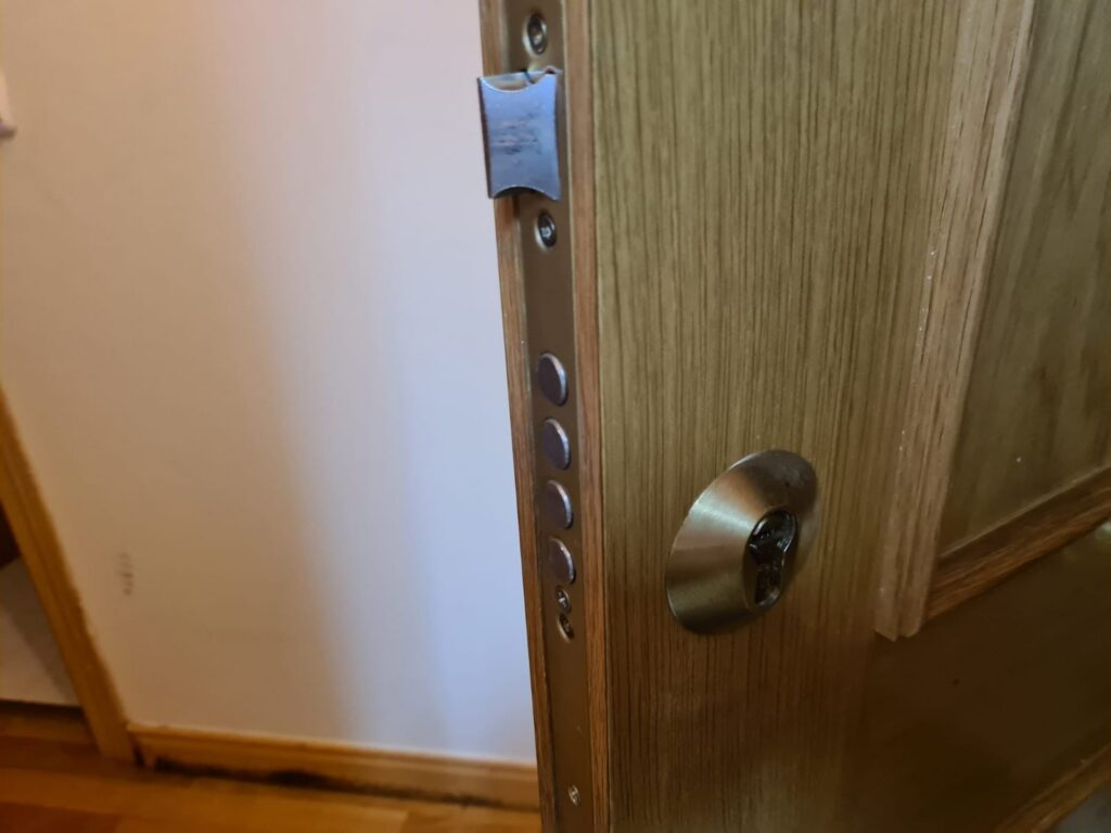 Apertura de puertas Unzué