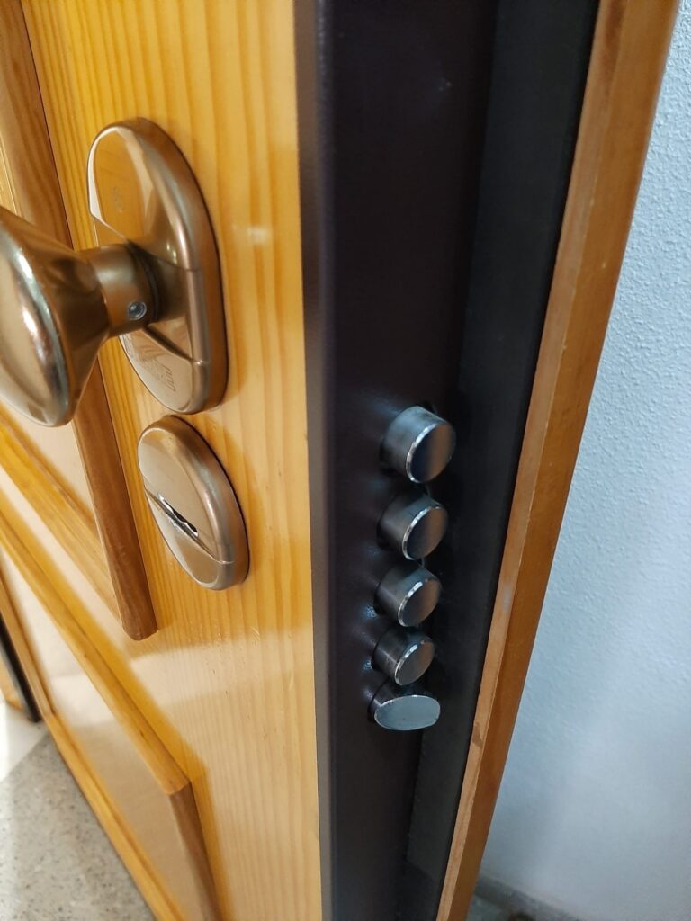 Apertura de puertas Urtasun