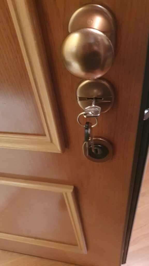 Apertura de puertas Zarrantz