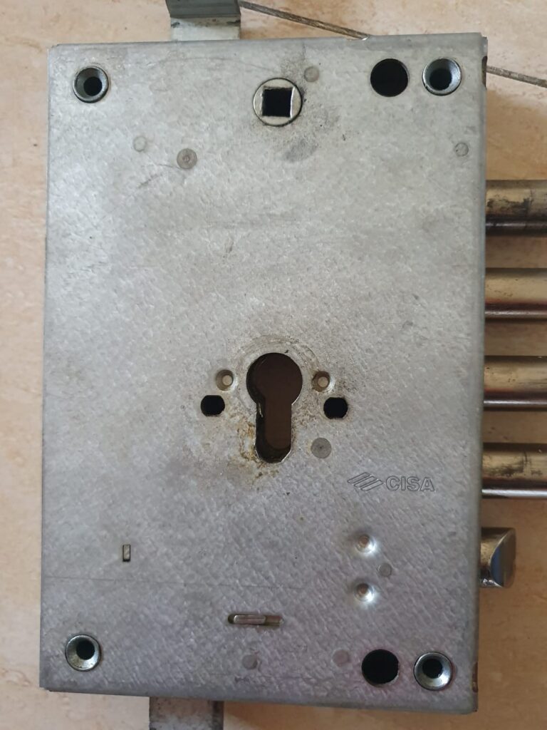 Cambio de cerraduras Anocíbar